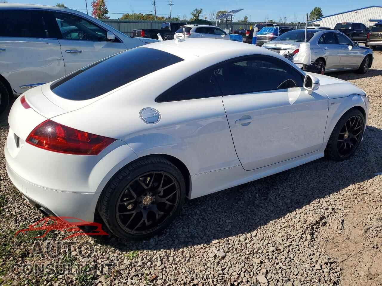 AUDI TT 2013 - TRUBFAFK2D1009200