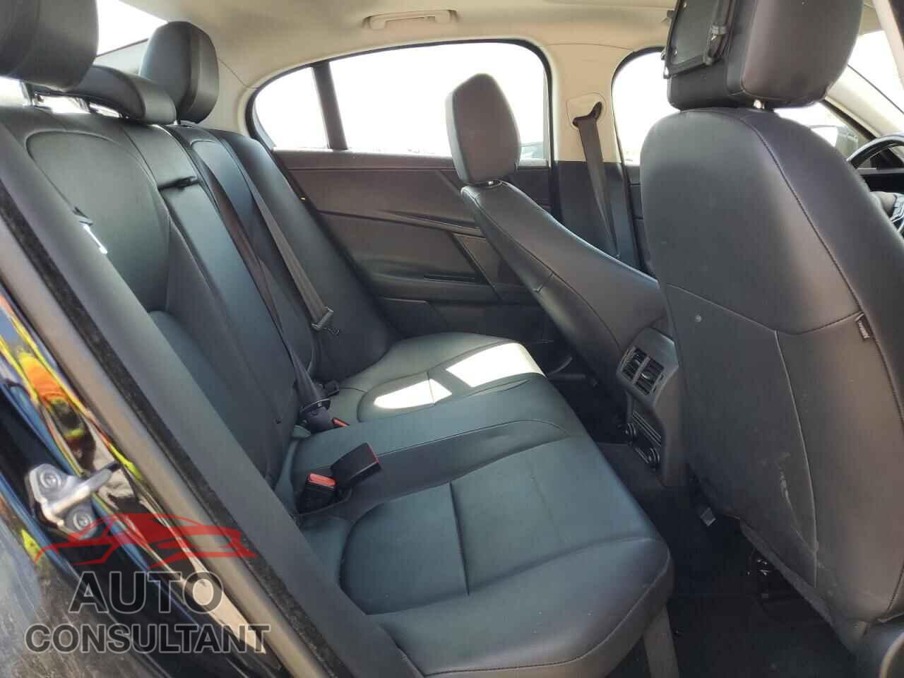 JAGUAR XE 2018 - SAJAR4FX2JCP30287