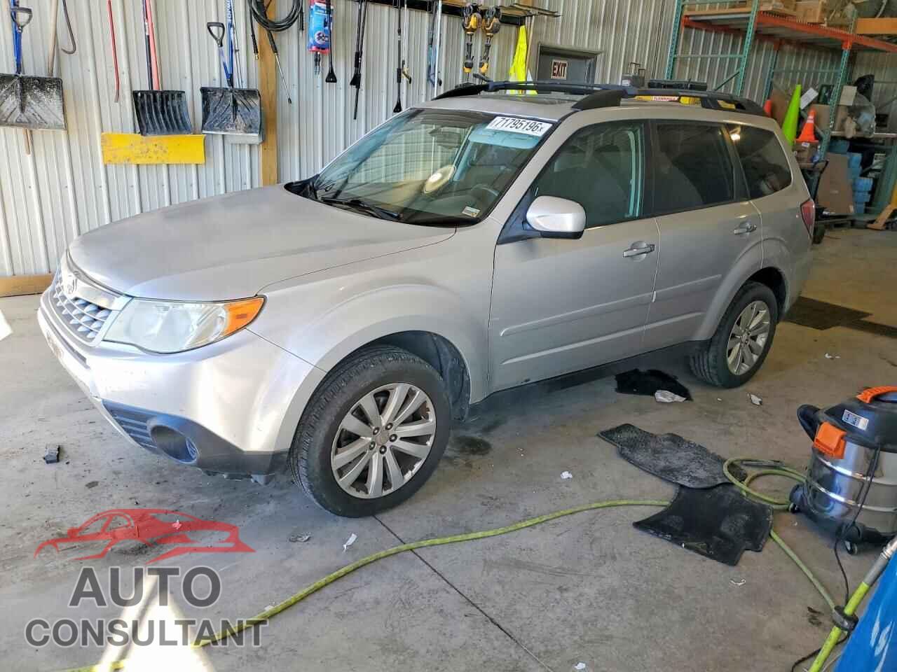 SUBARU FORESTER 2011 - JF2SHBDC3BH735952
