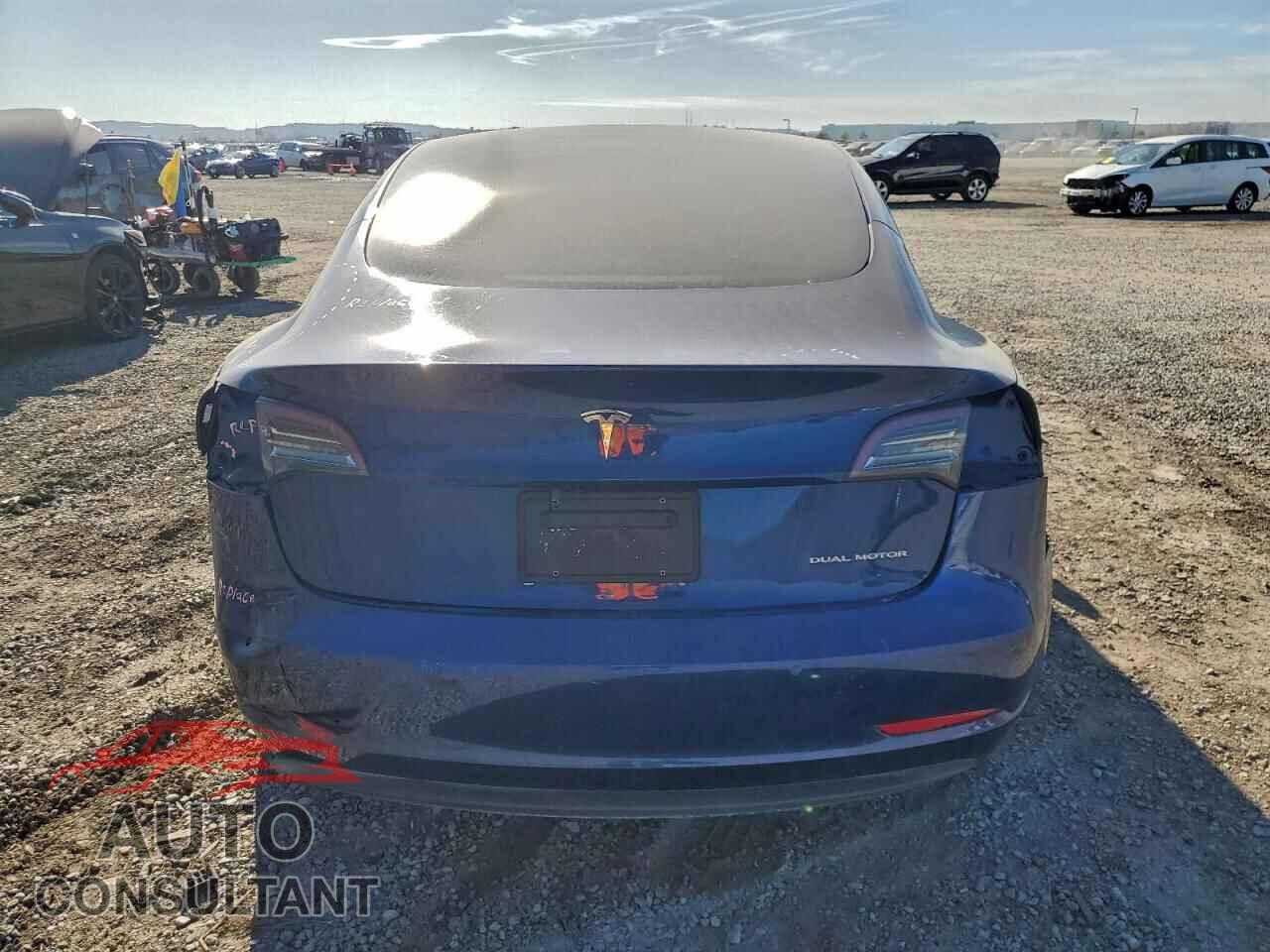 TESLA MODEL 3 2022 - 5YJ3E1EB3NF142575