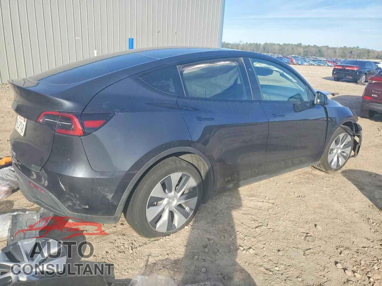 TESLA MODEL Y 2024 - 7SAYGDED3RF035232