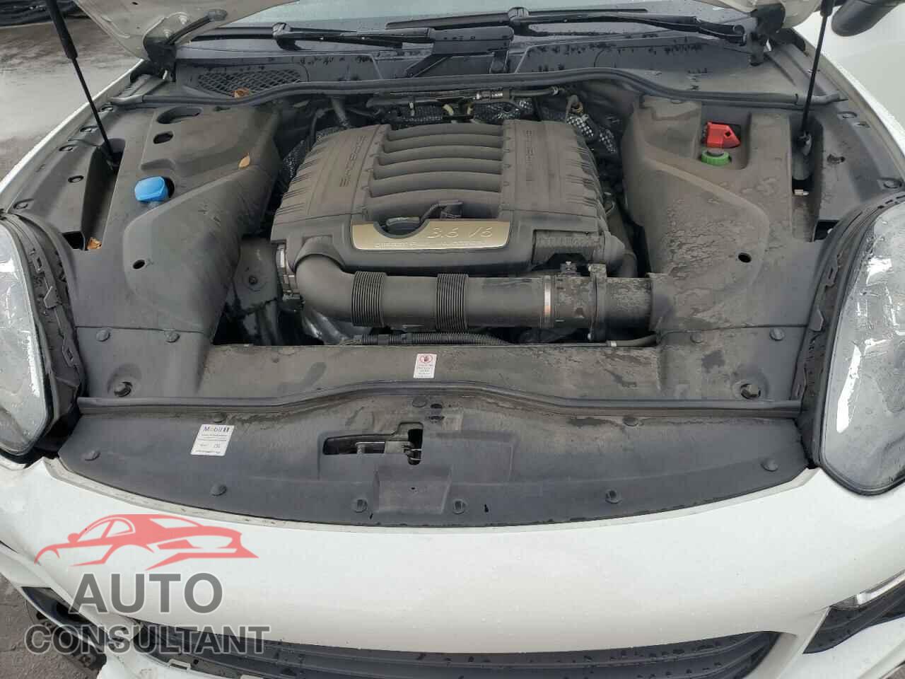 PORSCHE CAYENNE 2017 - WP1AA2A22HKA85130