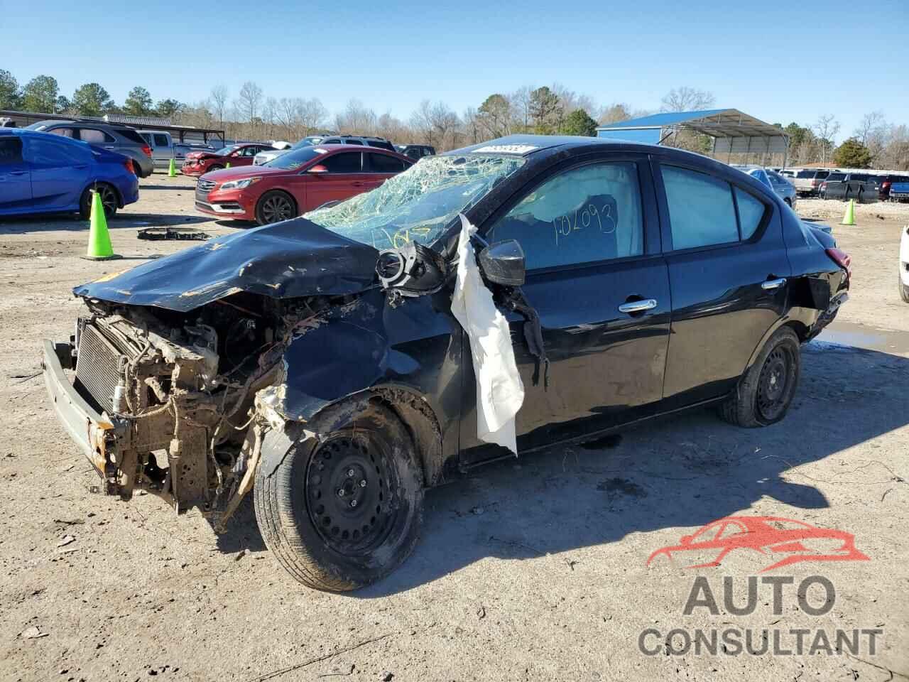 NISSAN VERSA 2018 - 3N1CN7AP4JL835304