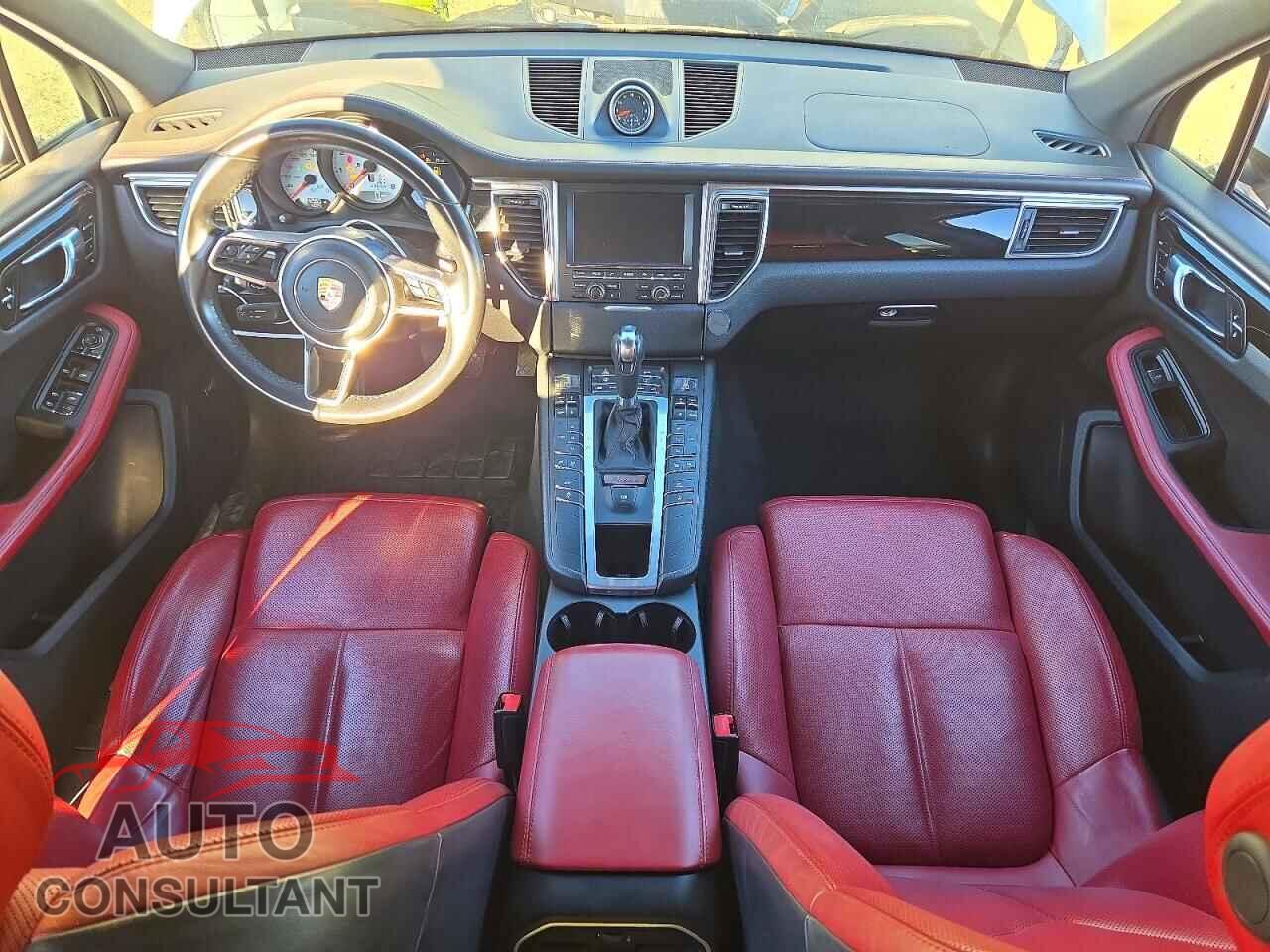 PORSCHE MACAN 2016 - WP1AB2A50GLB54767