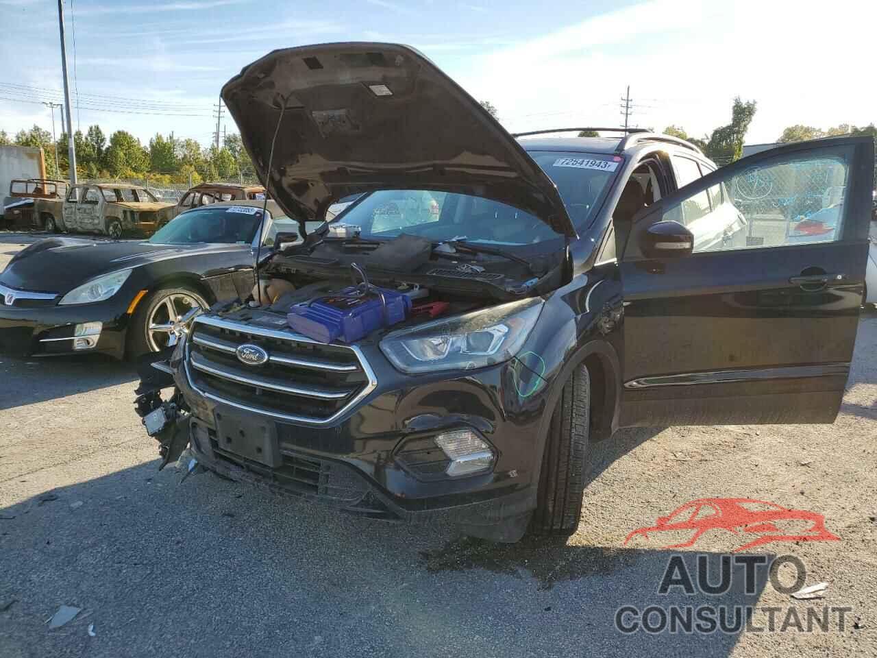 FORD ESCAPE 2017 - 1FMCU9J92HUA34010