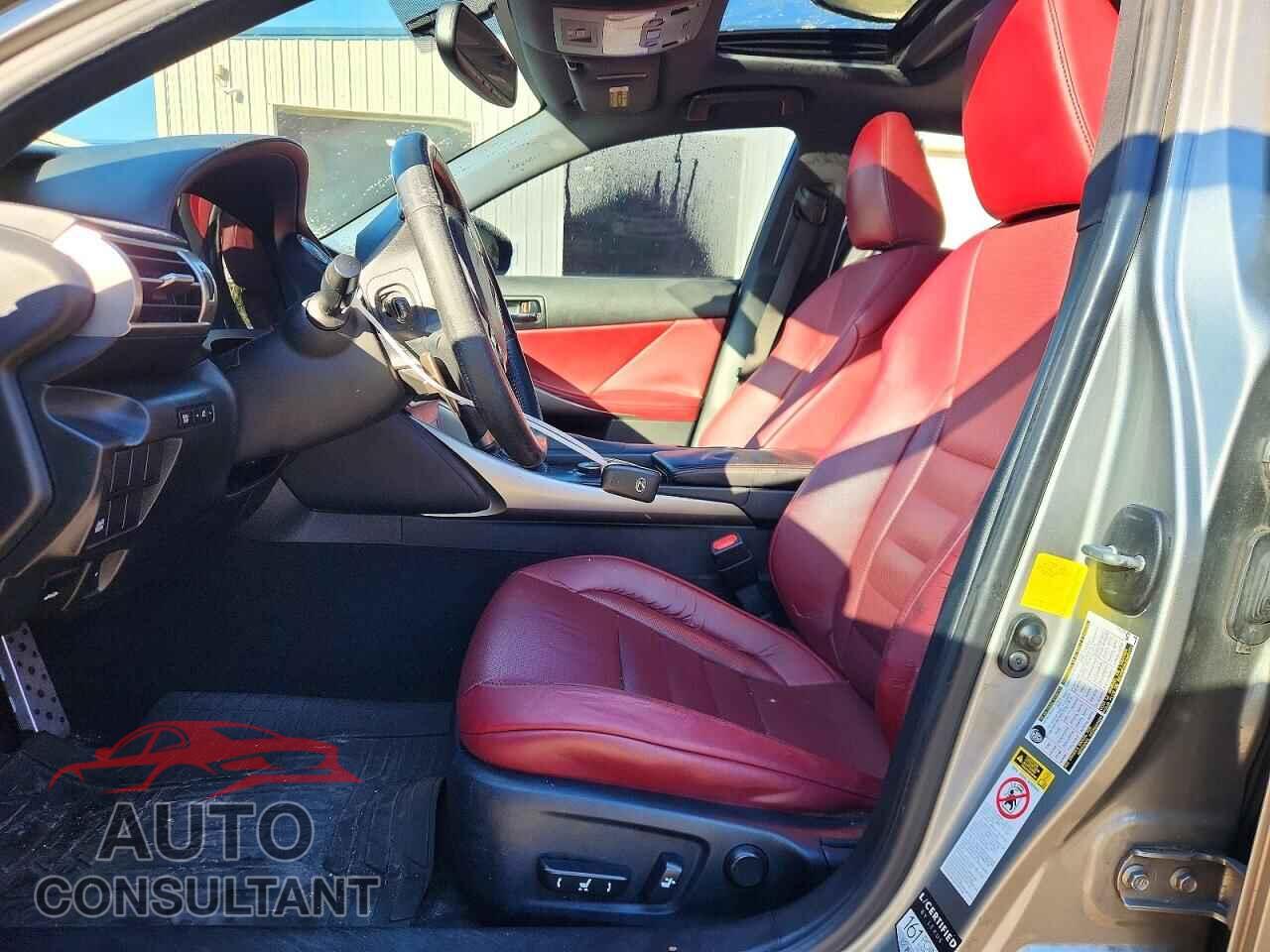 LEXUS IS 2015 - JTHBF1D2XF5058703