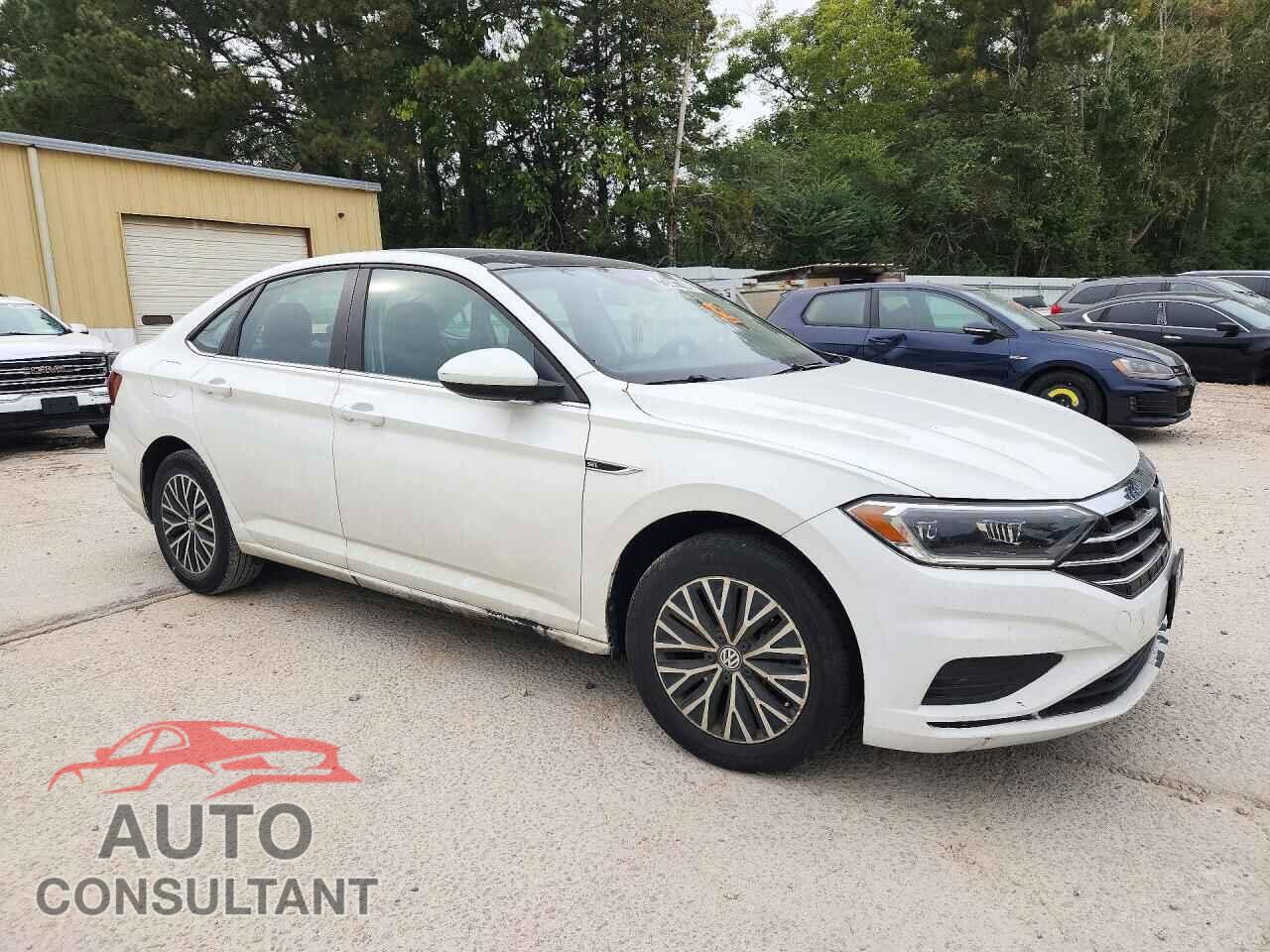 VOLKSWAGEN JETTA 2019 - 3VWEB7BU6KM207045