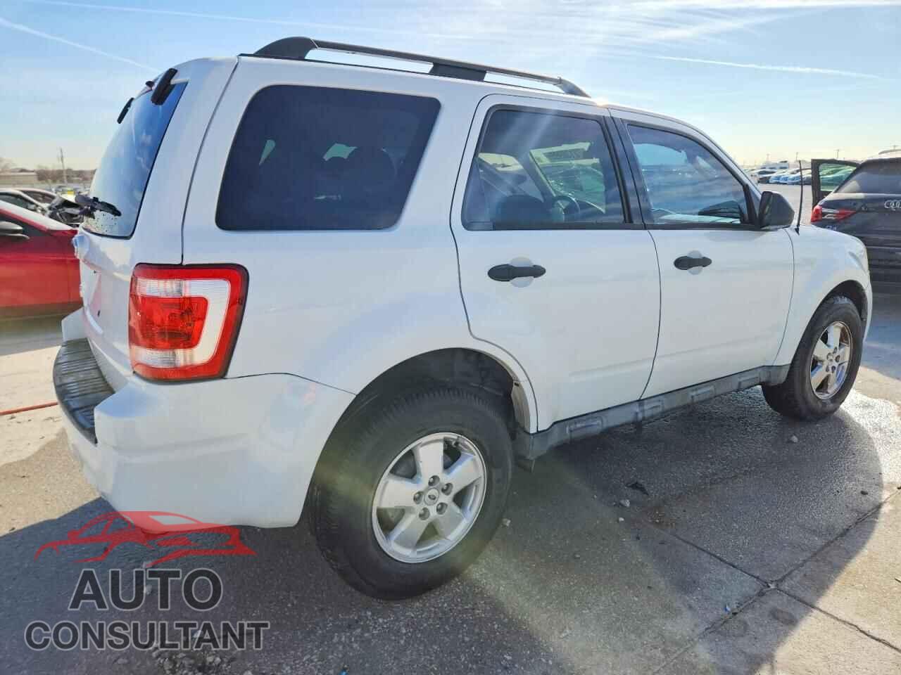 FORD ESCAPE 2011 - 1FMCU9D78BKC38565