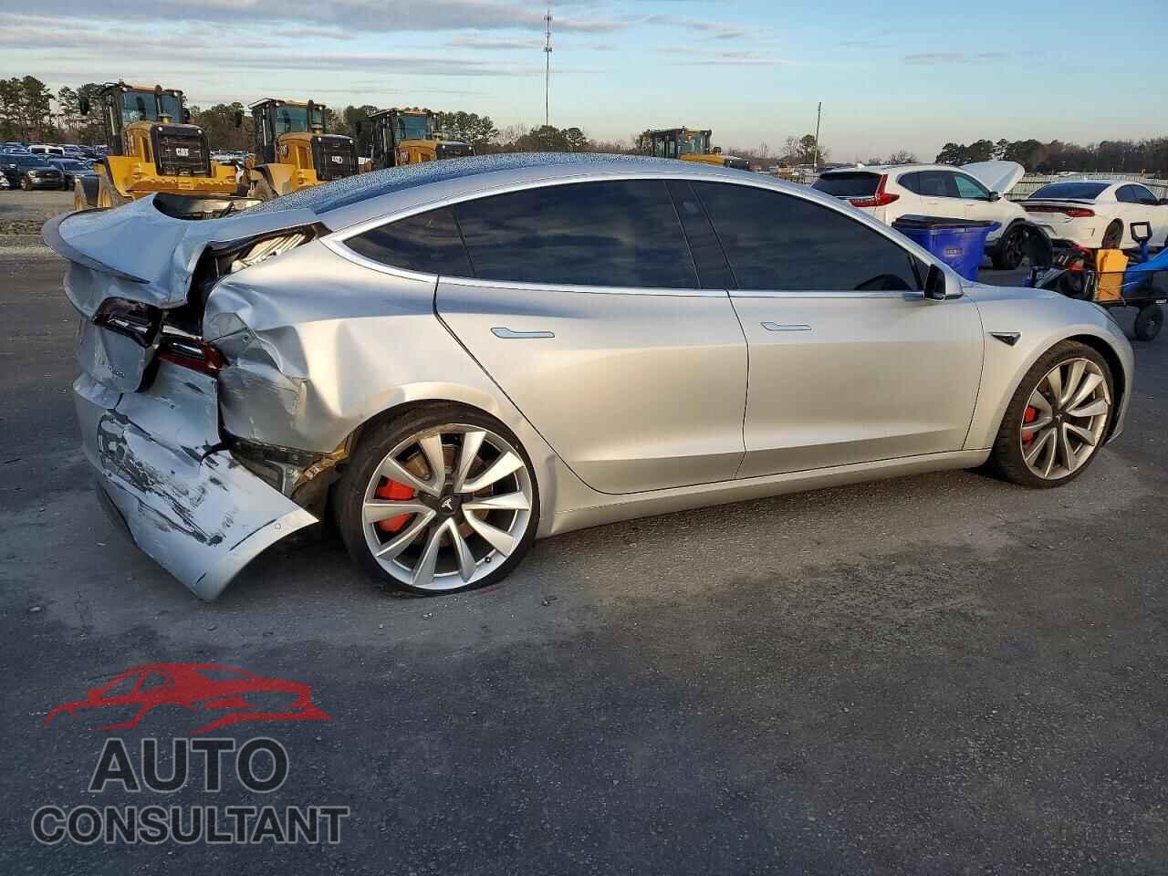TESLA MODEL 3 2018 - 5YJ3E1EB8JF055233