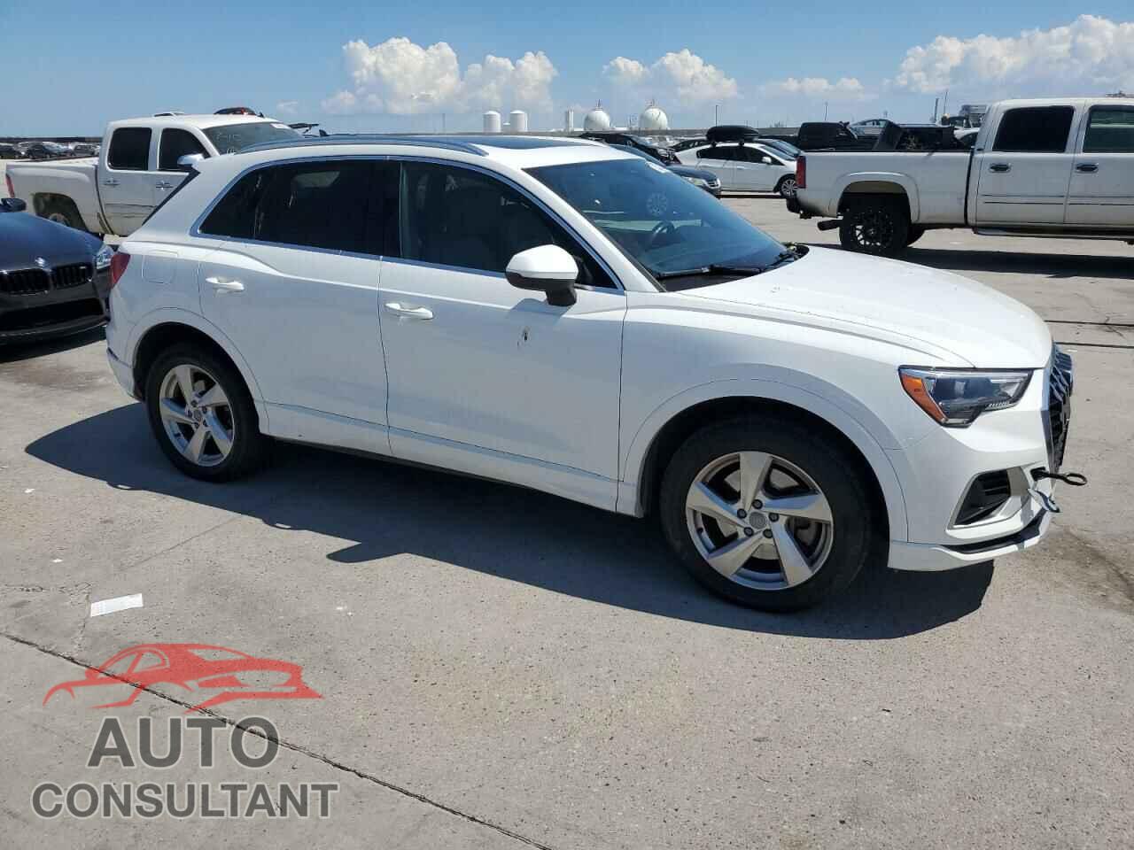 AUDI Q3 2020 - WA1AECF38L1032230