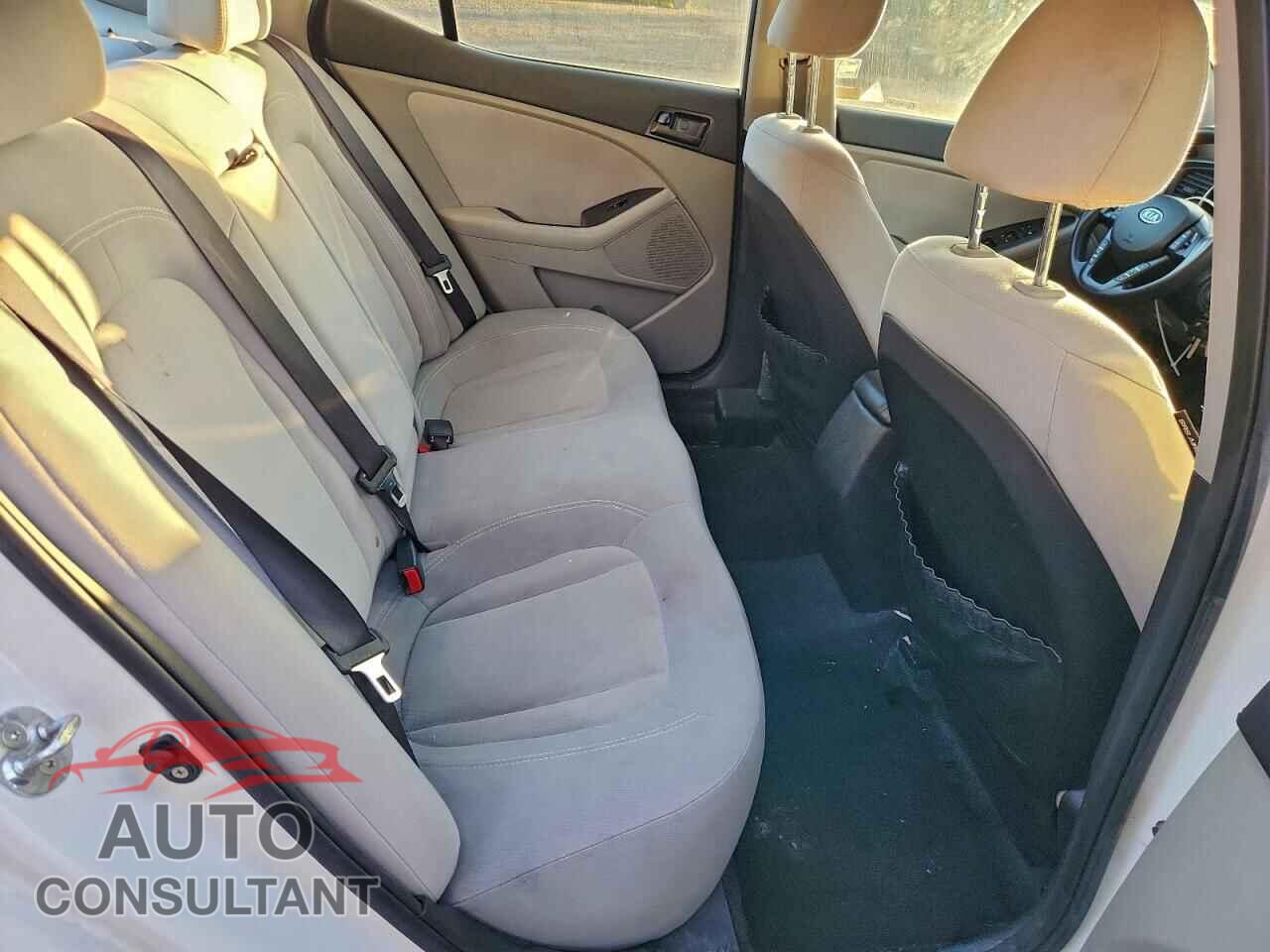 KIA OPTIMA 2011 - KNAGM4A75B5054113
