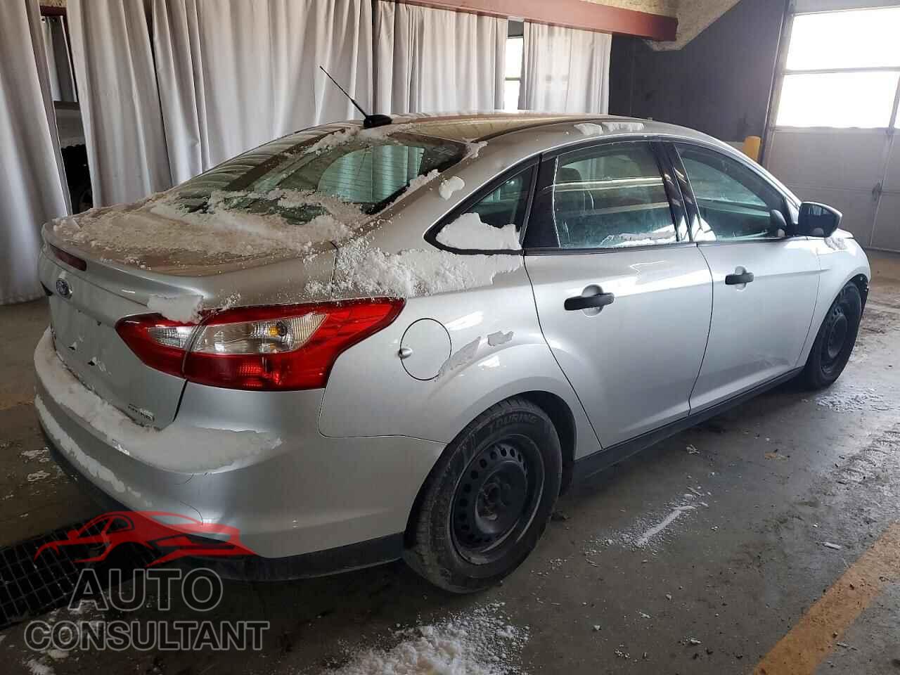 FORD FOCUS 2014 - 1FADP3E24EL347111