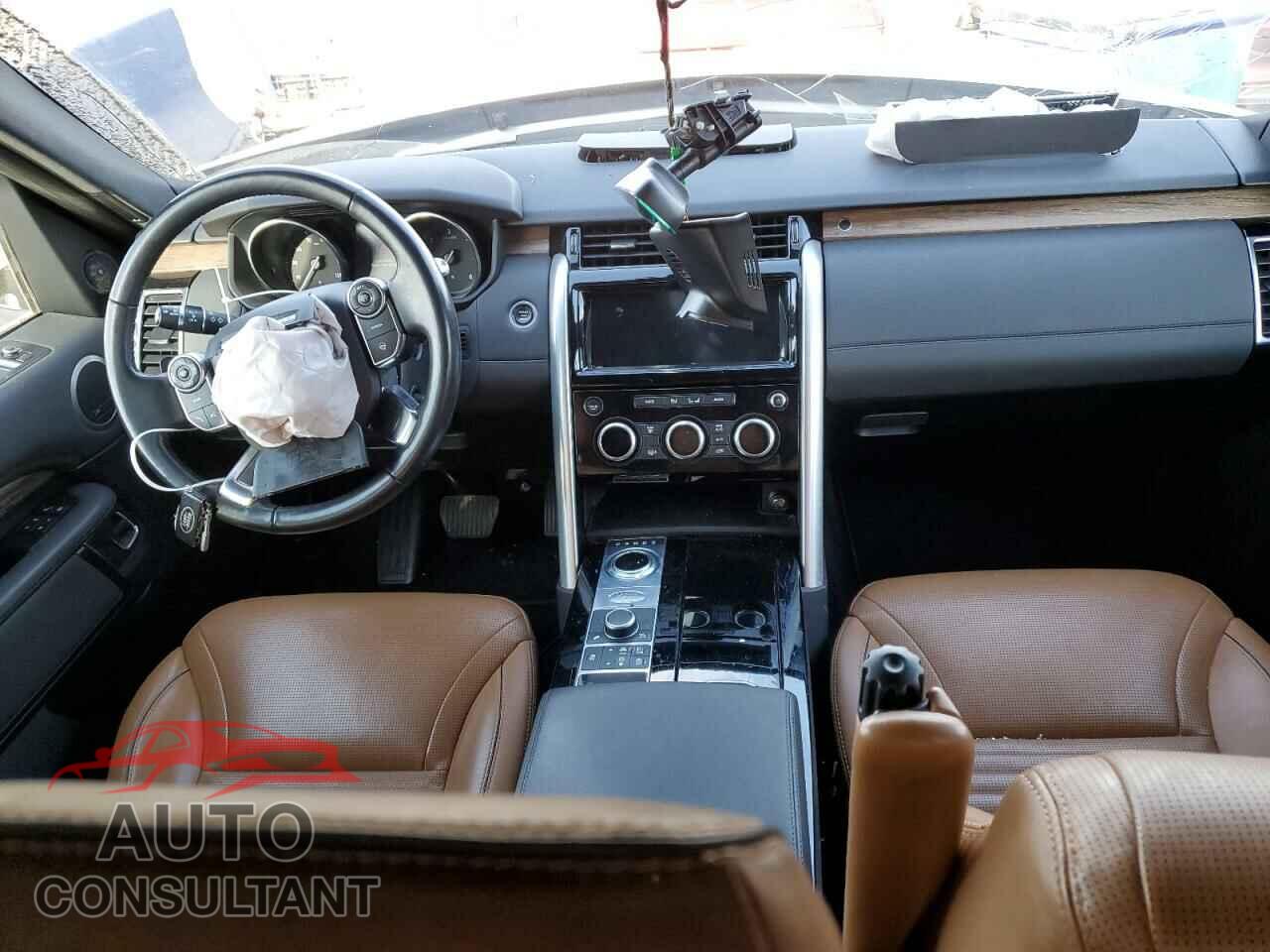 LAND ROVER DISCOVERY 2017 - SALRRBBK7HA005301