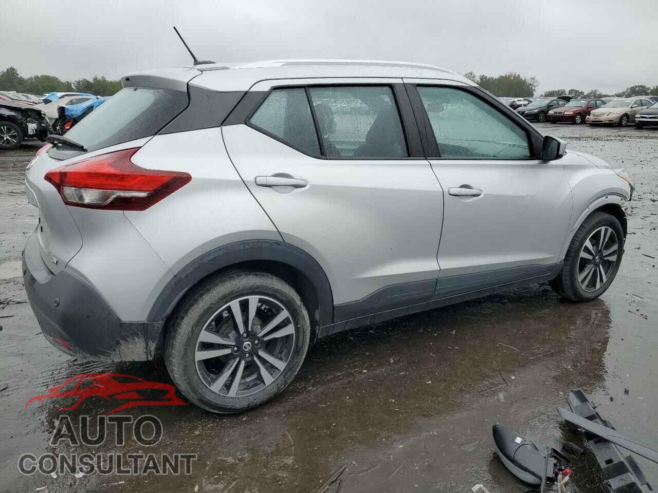 NISSAN KICKS 2020 - 3N1CP5CV8LL525864
