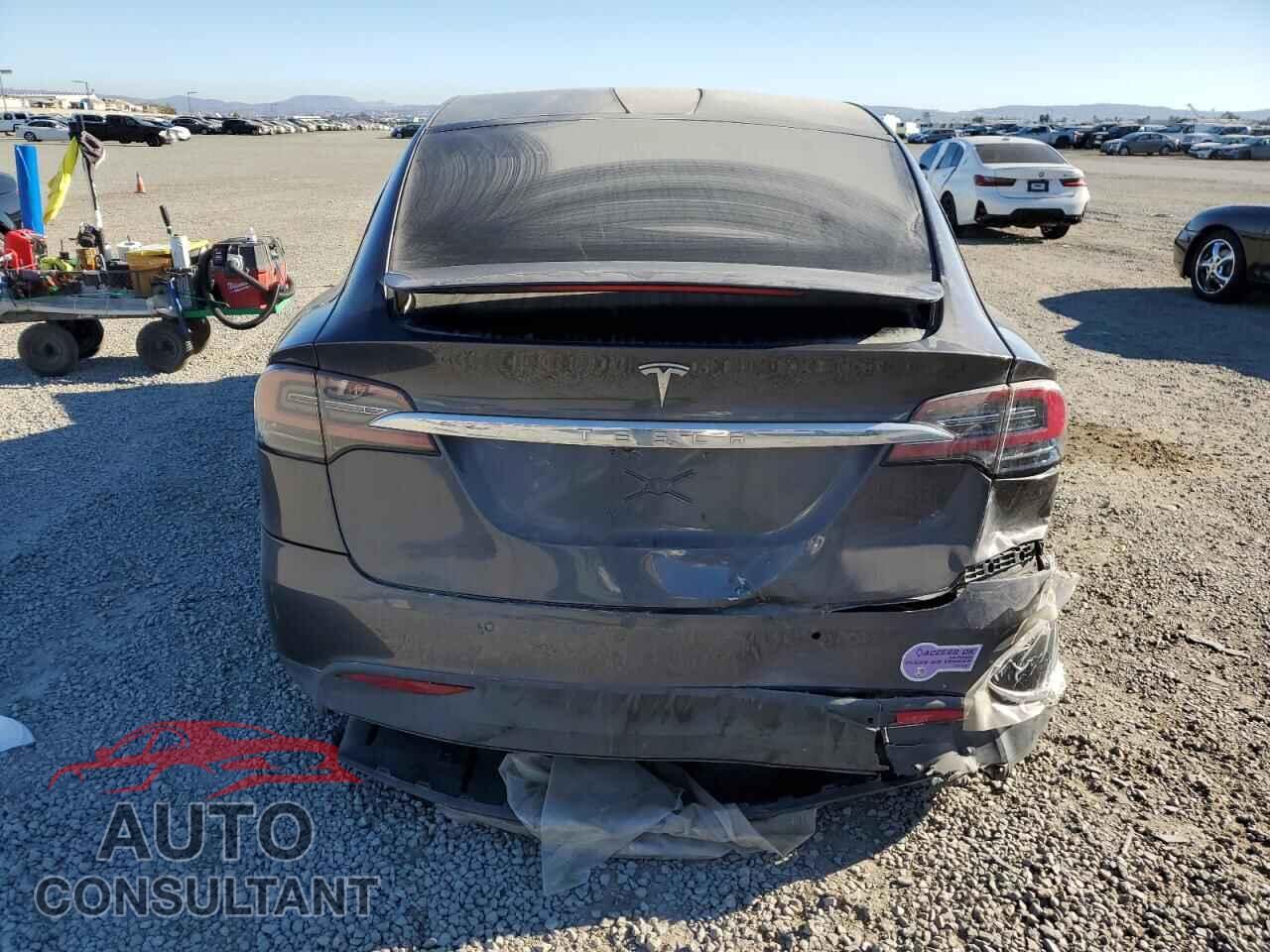 TESLA MODEL X 2019 - 5YJXCBE26KF153210