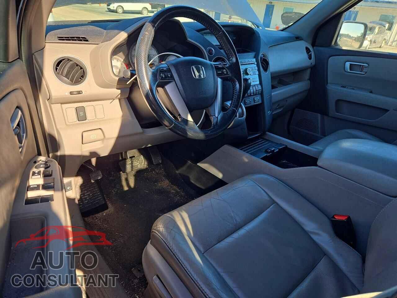 HONDA PILOT 2011 - 5FNYF3H52BB032889