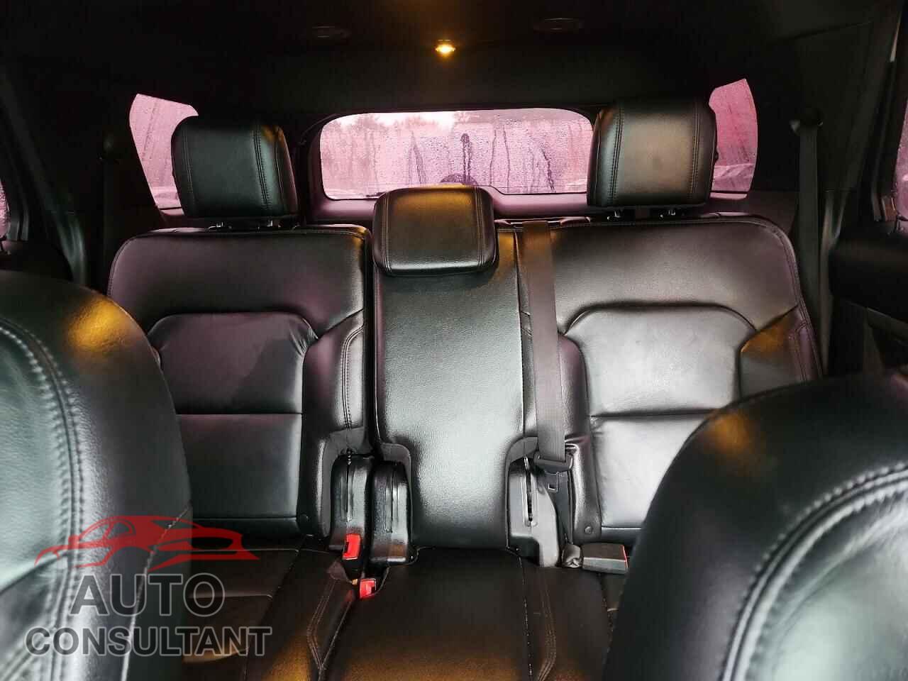 FORD EXPLORER 2018 - 1FM5K8D85JGA51013