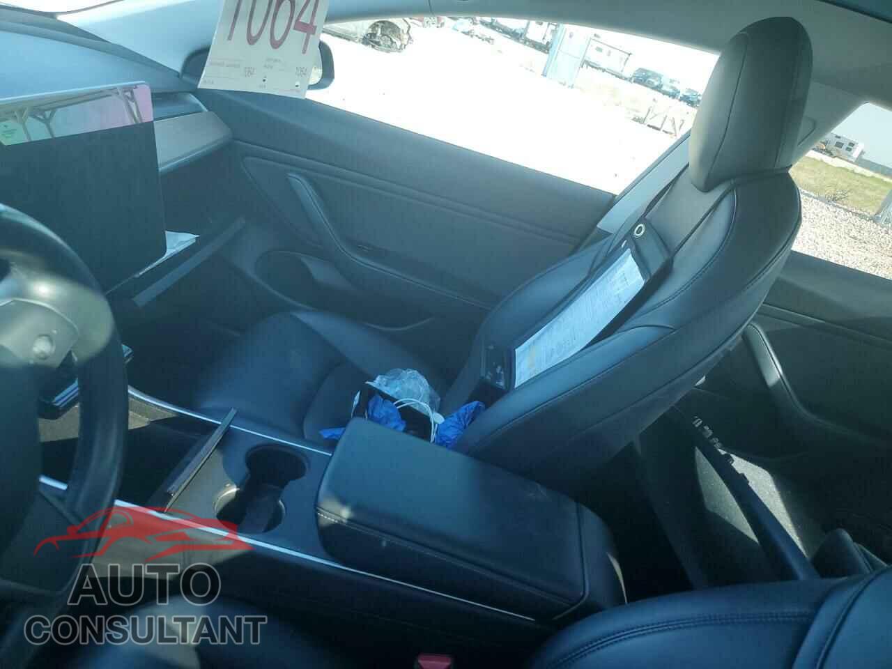 TESLA MODEL 3 2018 - 5YJ3E1EB7JF145151