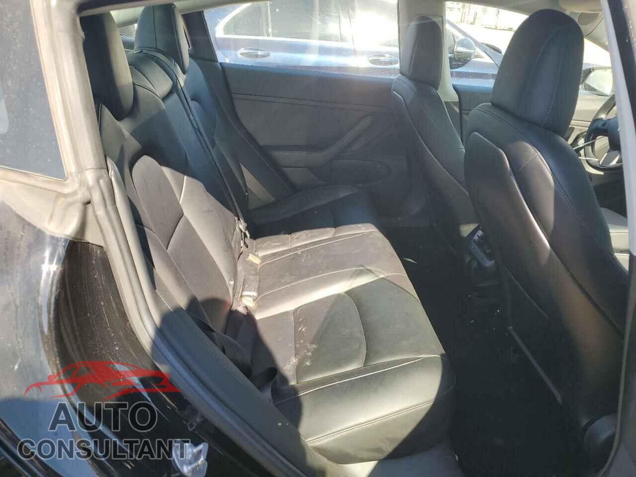 TESLA MODEL 3 2018 - 5YJ3E1EA9JF031417
