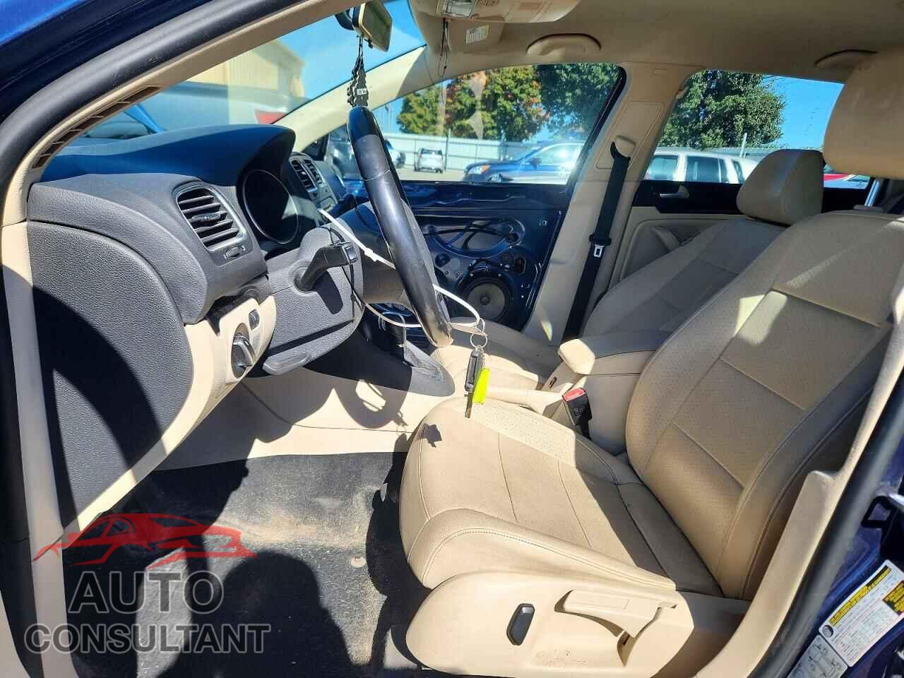 VOLKSWAGEN JETTA 2014 - 3VWPL7AJ9EM621275