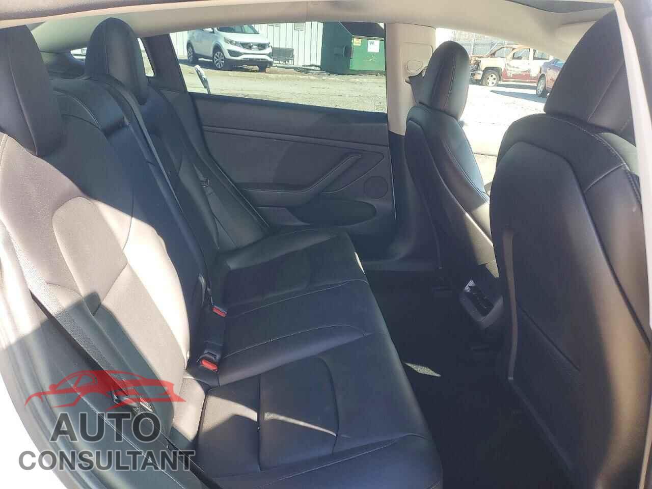 TESLA MODEL 3 2021 - 5YJ3E1EB0MF068627