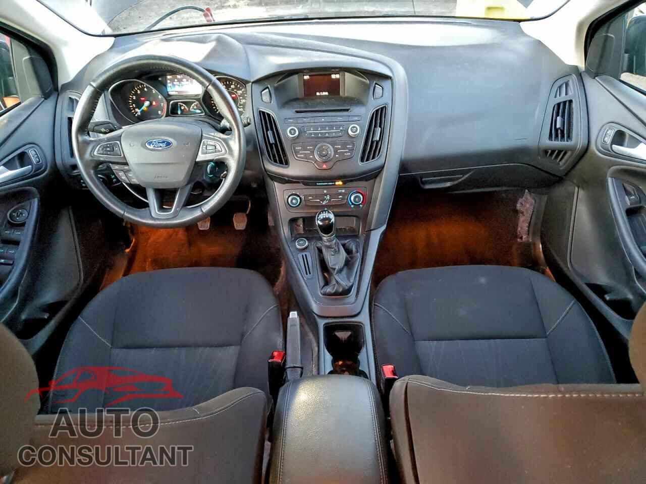 FORD FOCUS 2016 - 1FADP3K23GL353988