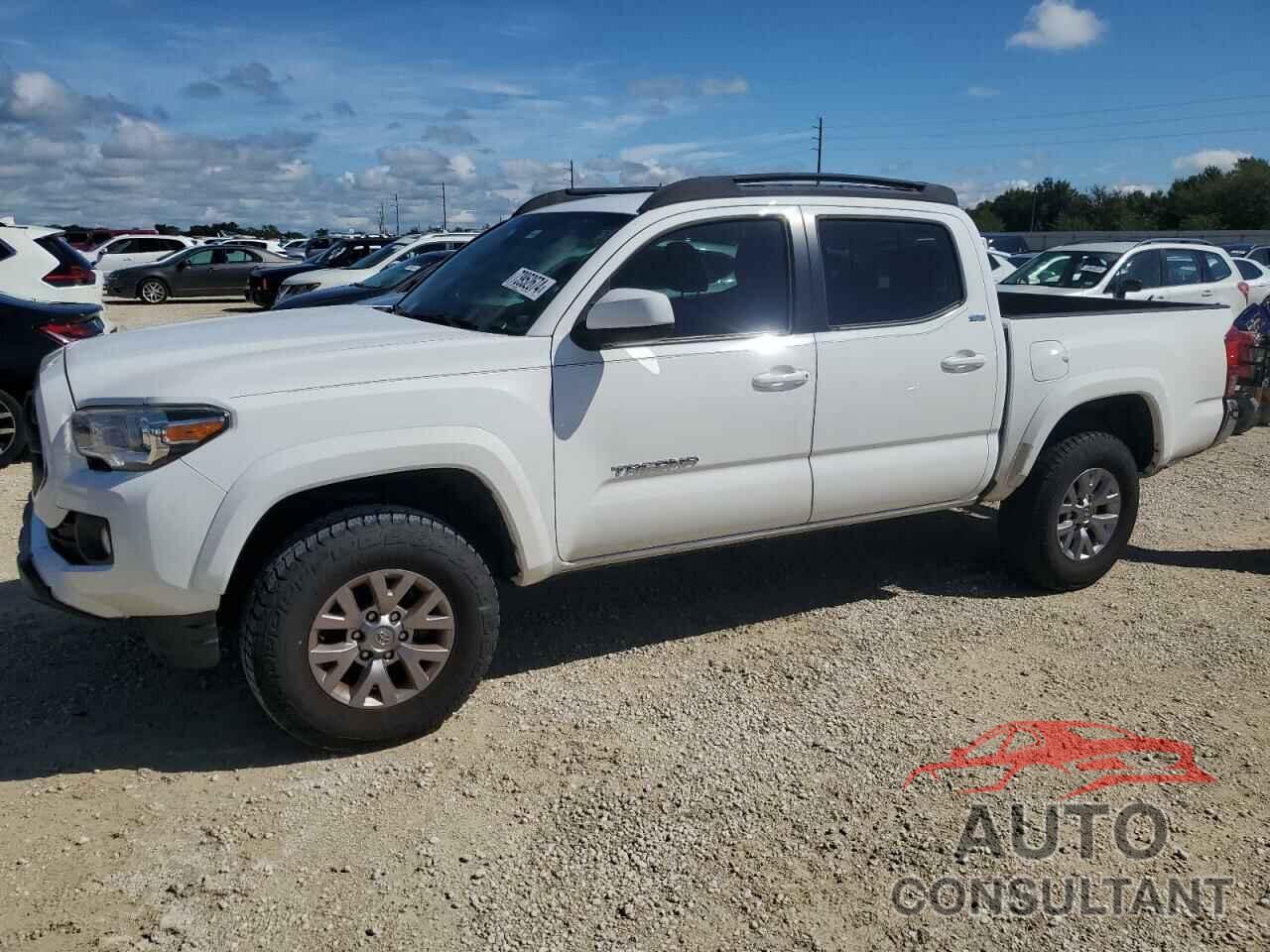 TOYOTA TACOMA 2018 - 5TFAZ5CN8JX071308