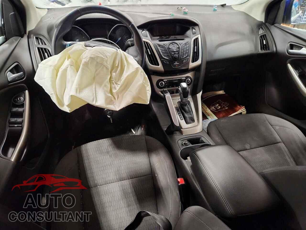 FORD FOCUS 2012 - 1FAHP3M27CL277958