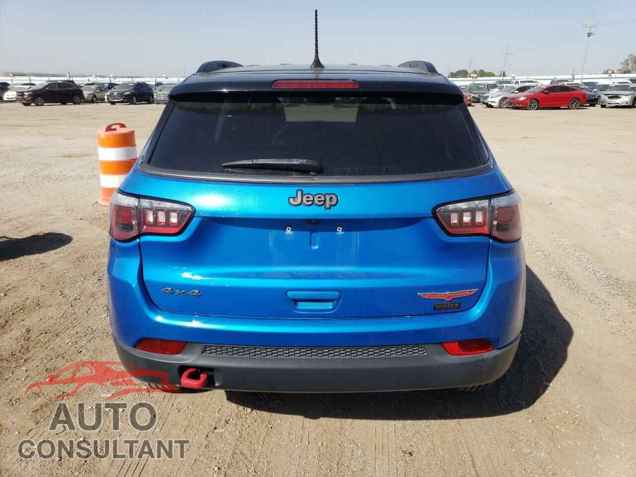 JEEP COMPASS 2018 - 3C4NJDDB8JT210307