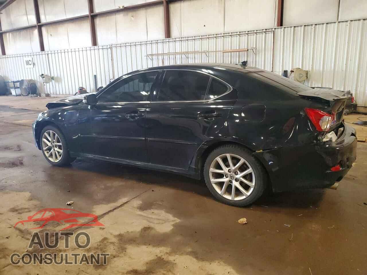 LEXUS IS 2011 - JTHCF5C25B5047843