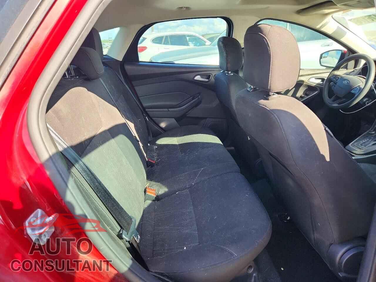 FORD FOCUS 2017 - 1FADP3M27HL341387
