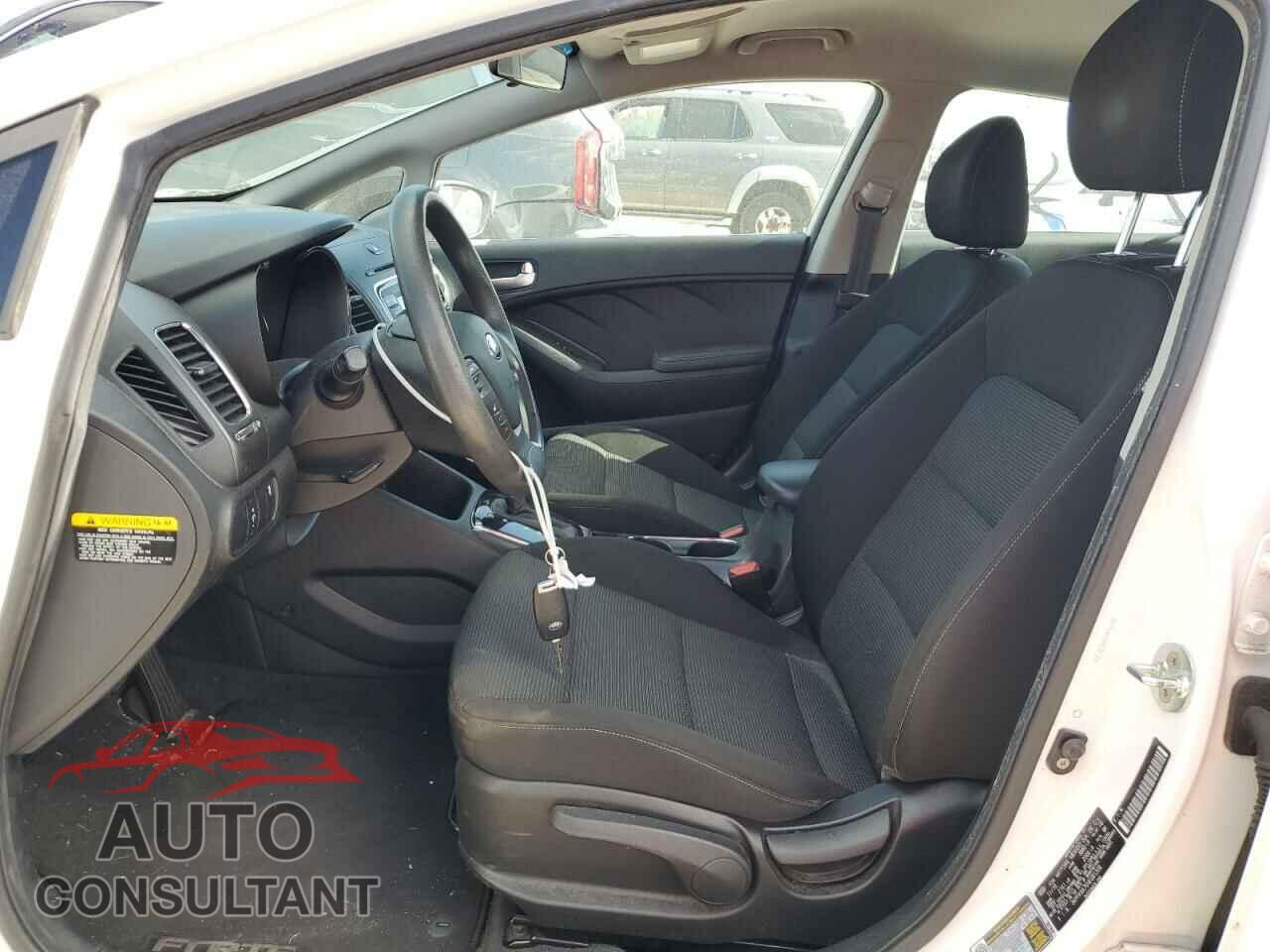 KIA FORTE 2017 - 3KPFK4A76HE081306