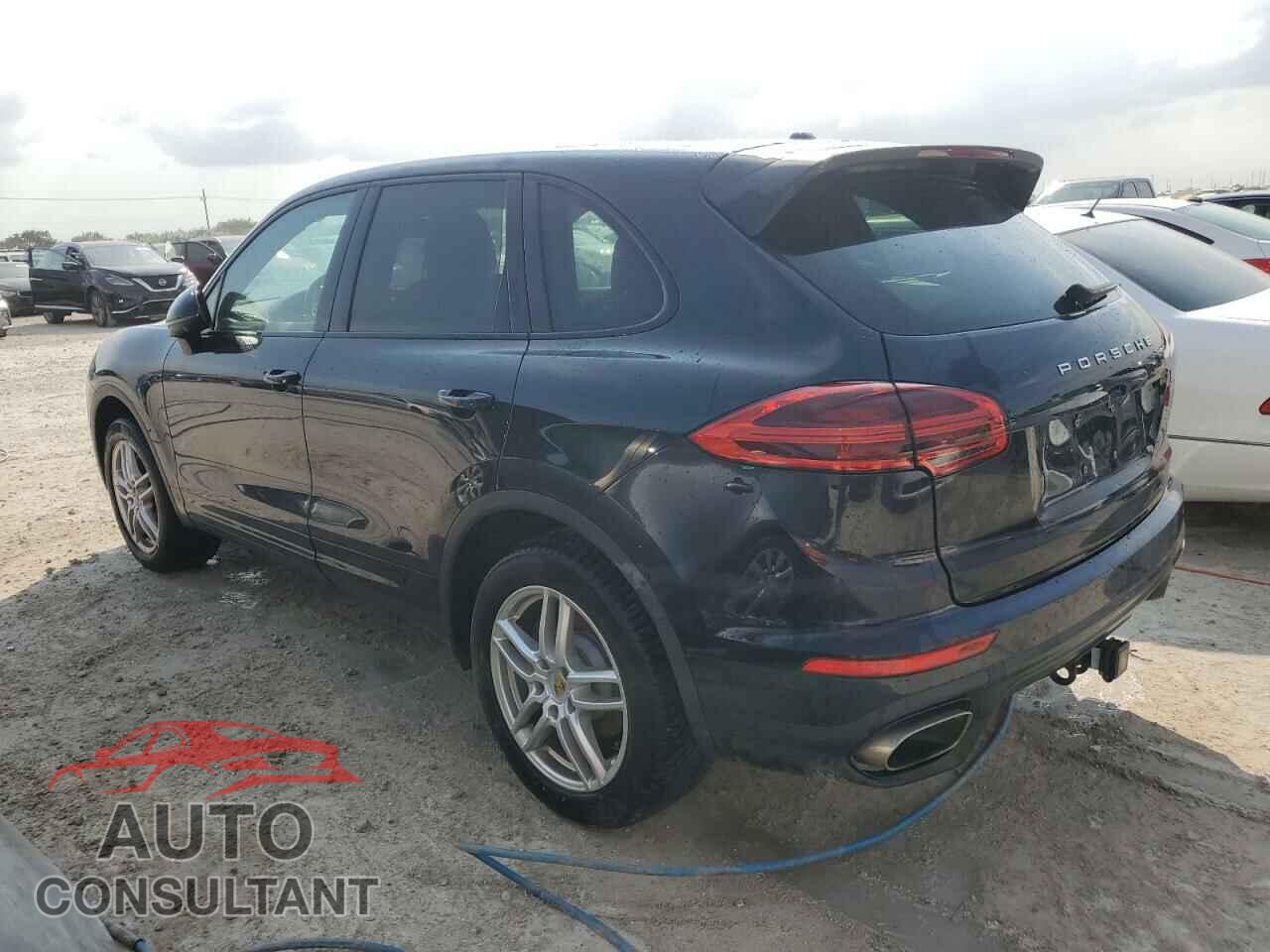 PORSCHE CAYENNE 2016 - WP1AA2A27GKA36133