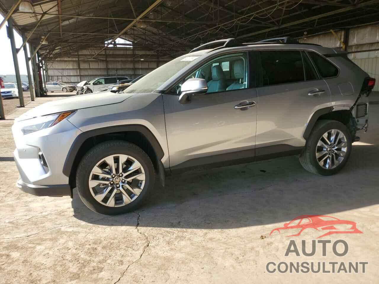 TOYOTA RAV4 2024 - 2T3Y1RFV3RC271829