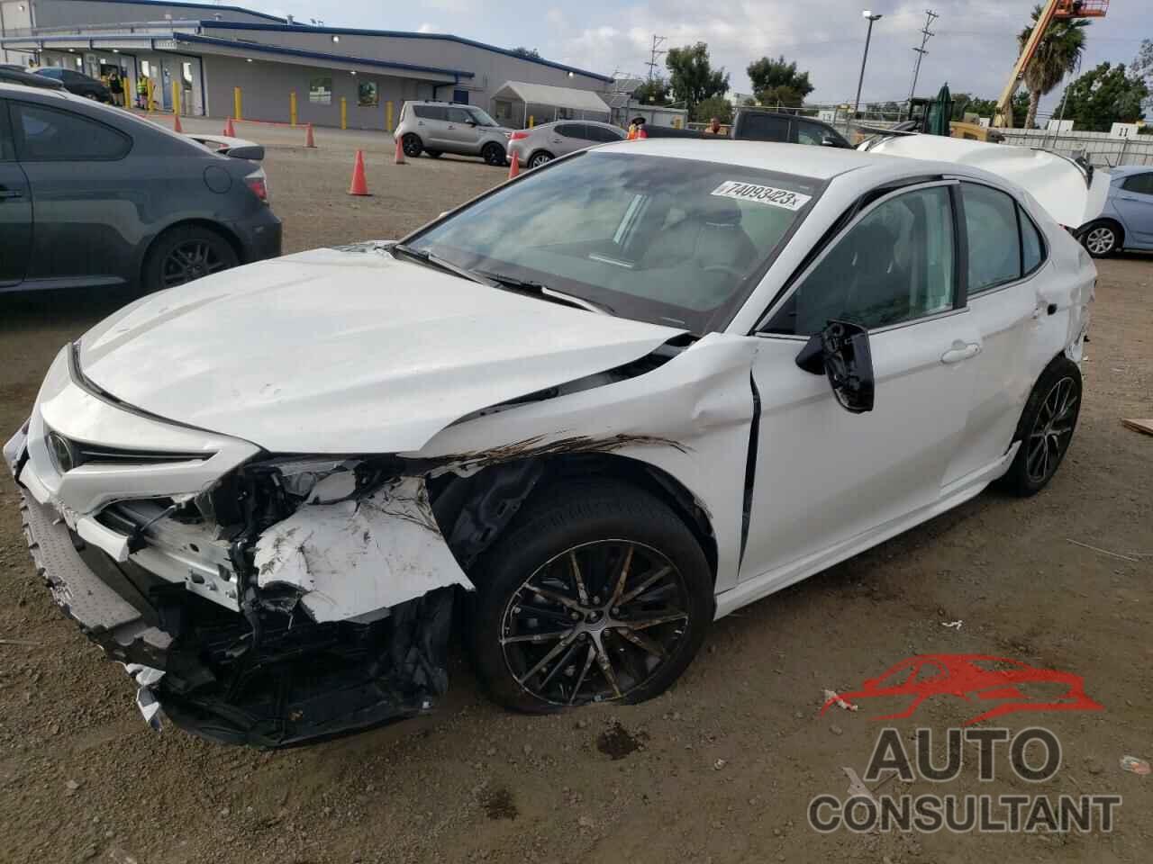 TOYOTA CAMRY 2023 - 4T1G11AK6PU083479
