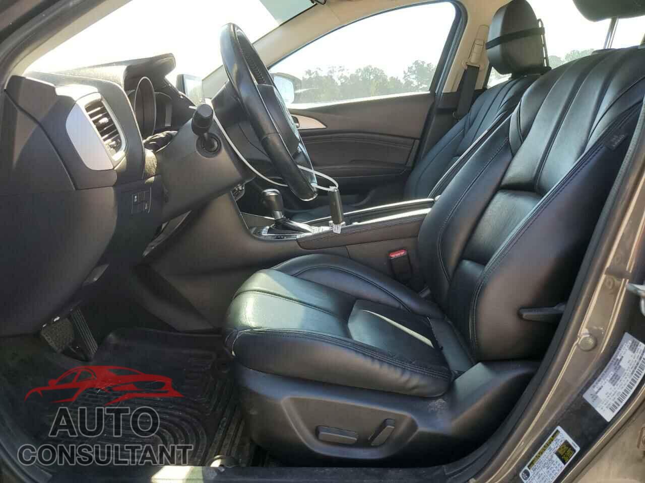 MAZDA 3 2017 - 3MZBN1L72HM118064