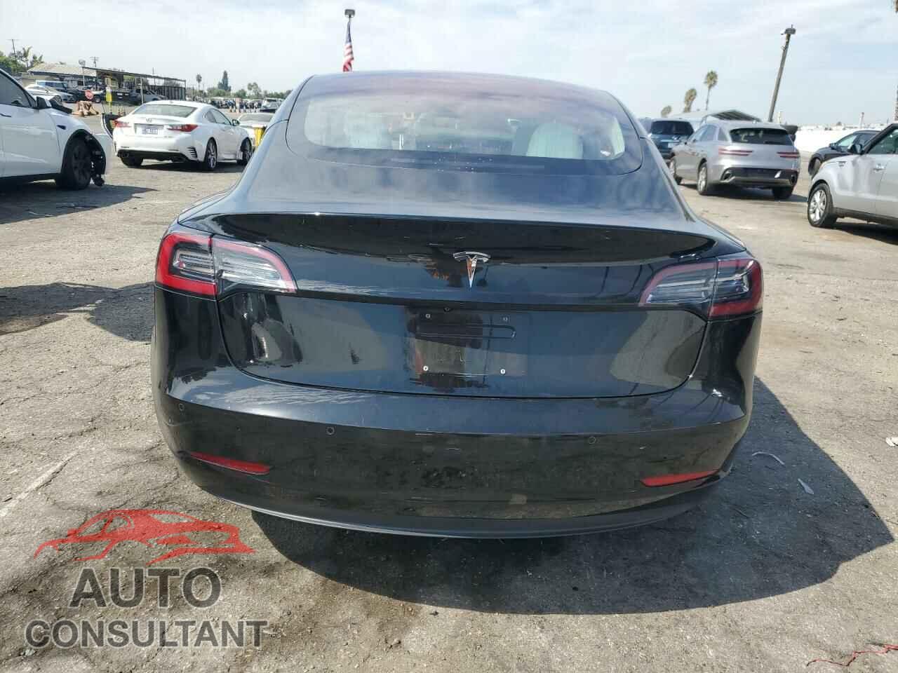 TESLA MODEL 3 2018 - 5YJ3E1EA5JF166426