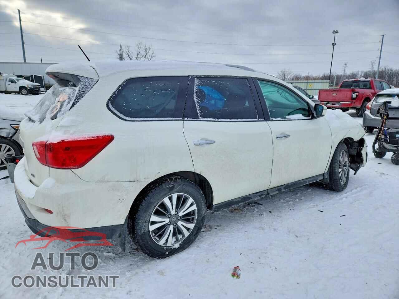 NISSAN PATHFINDER 2017 - 5N1DR2MM2HC660420
