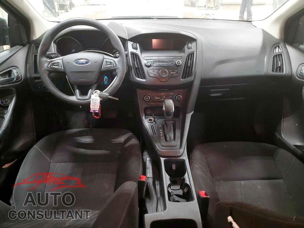 FORD FOCUS 2018 - 1FADP3E23JL227889