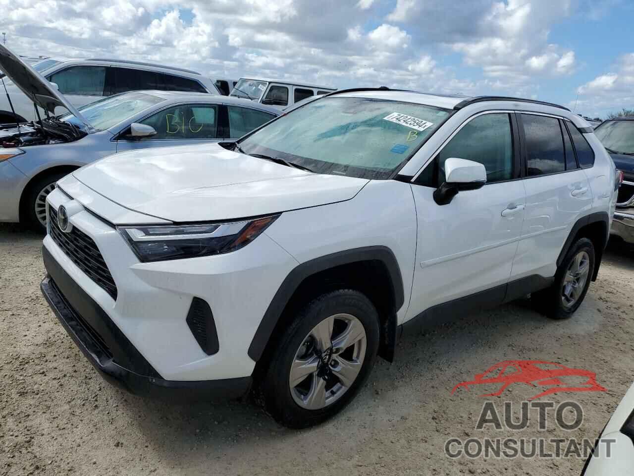 TOYOTA RAV4 2022 - 2T3P1RFVXNC313497