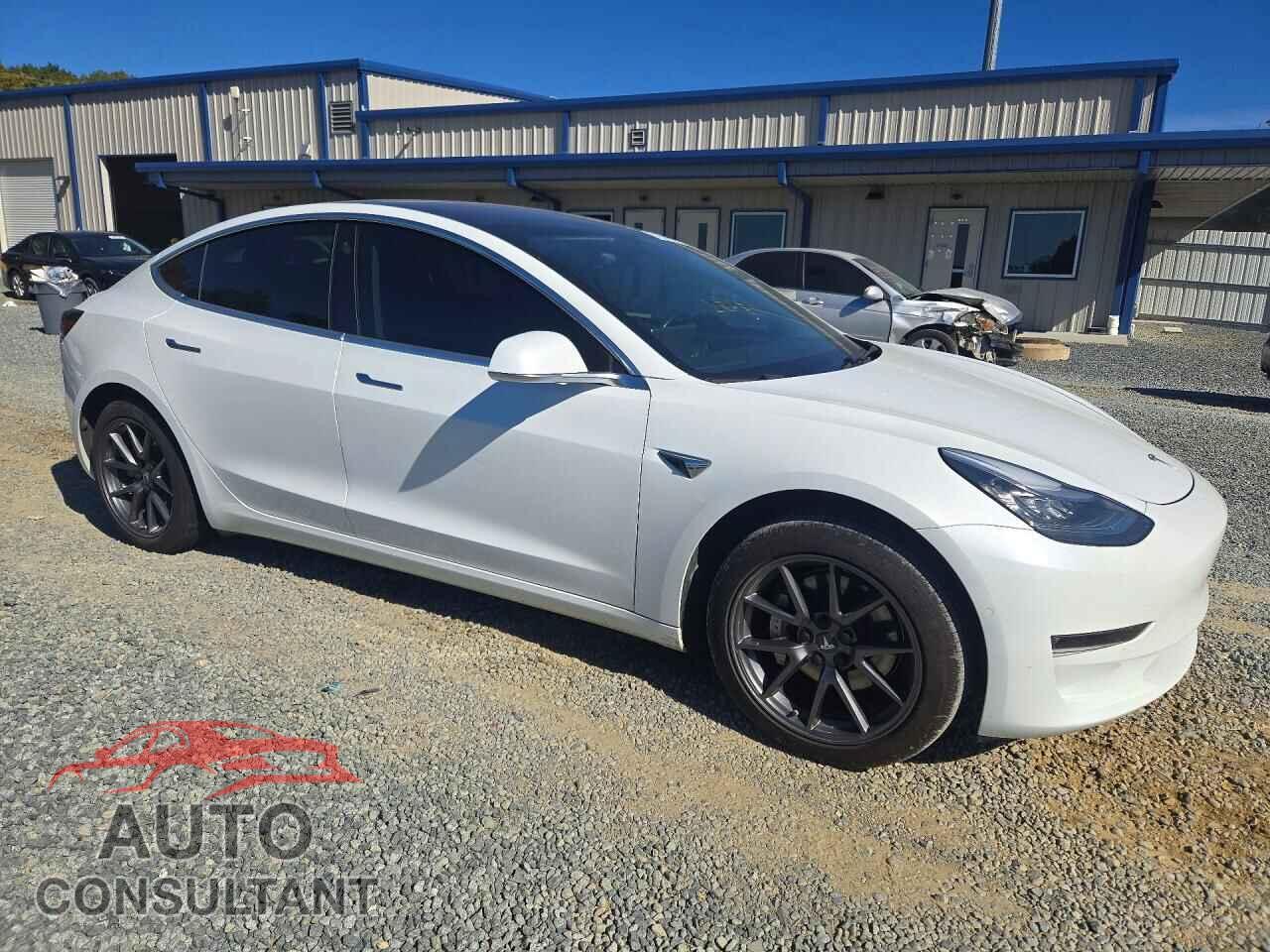 TESLA MODEL 3 2018 - 5YJ3E1EA8JF023356