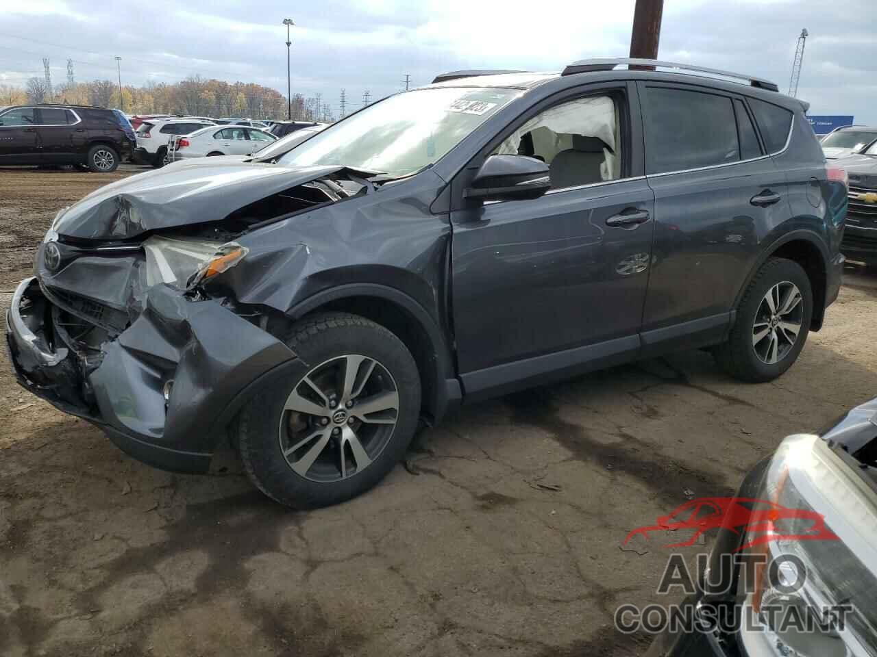 TOYOTA RAV4 2017 - JTMRFREV2HD211266