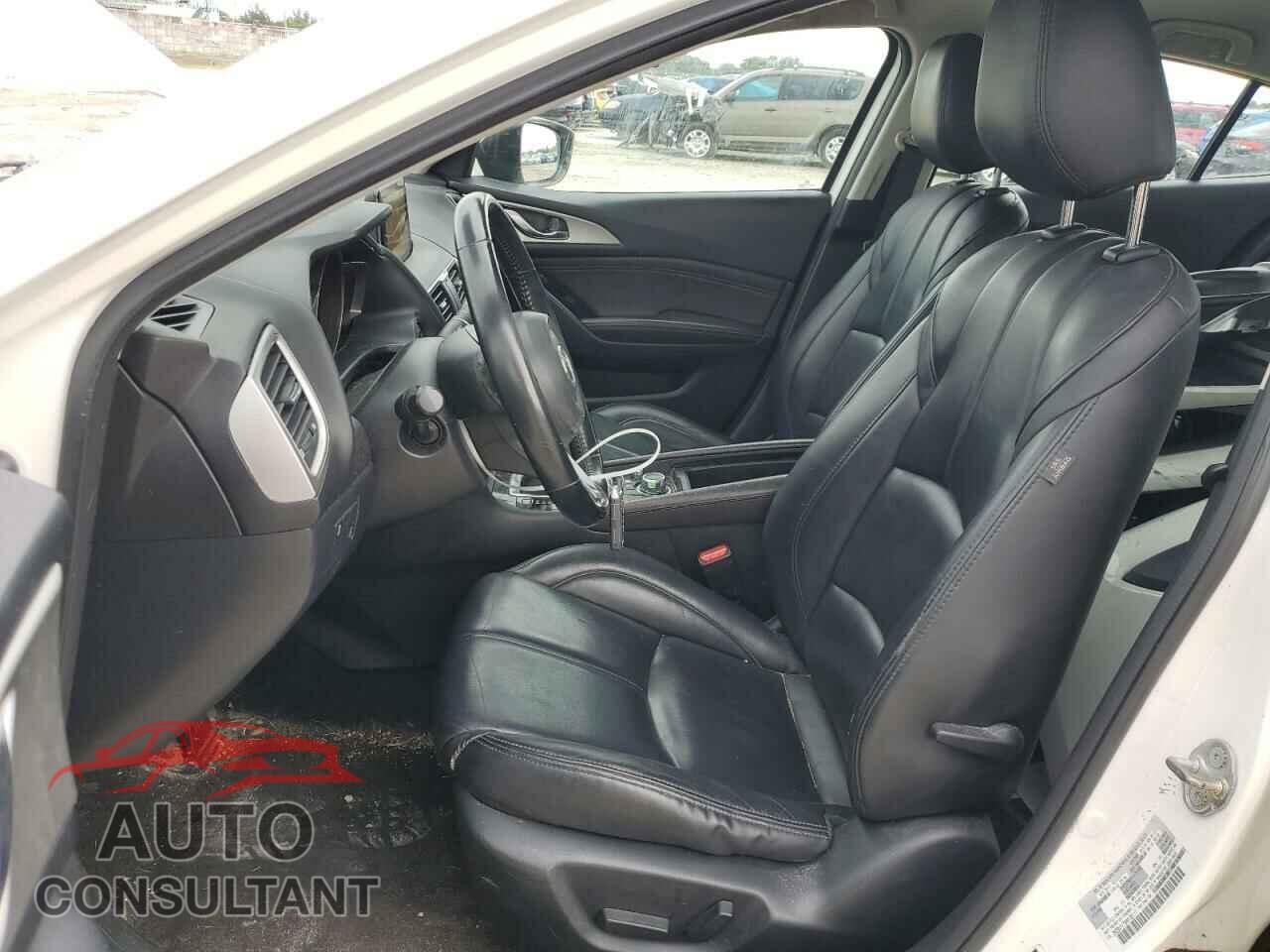 MAZDA 3 2017 - 3MZBN1V79HM135117