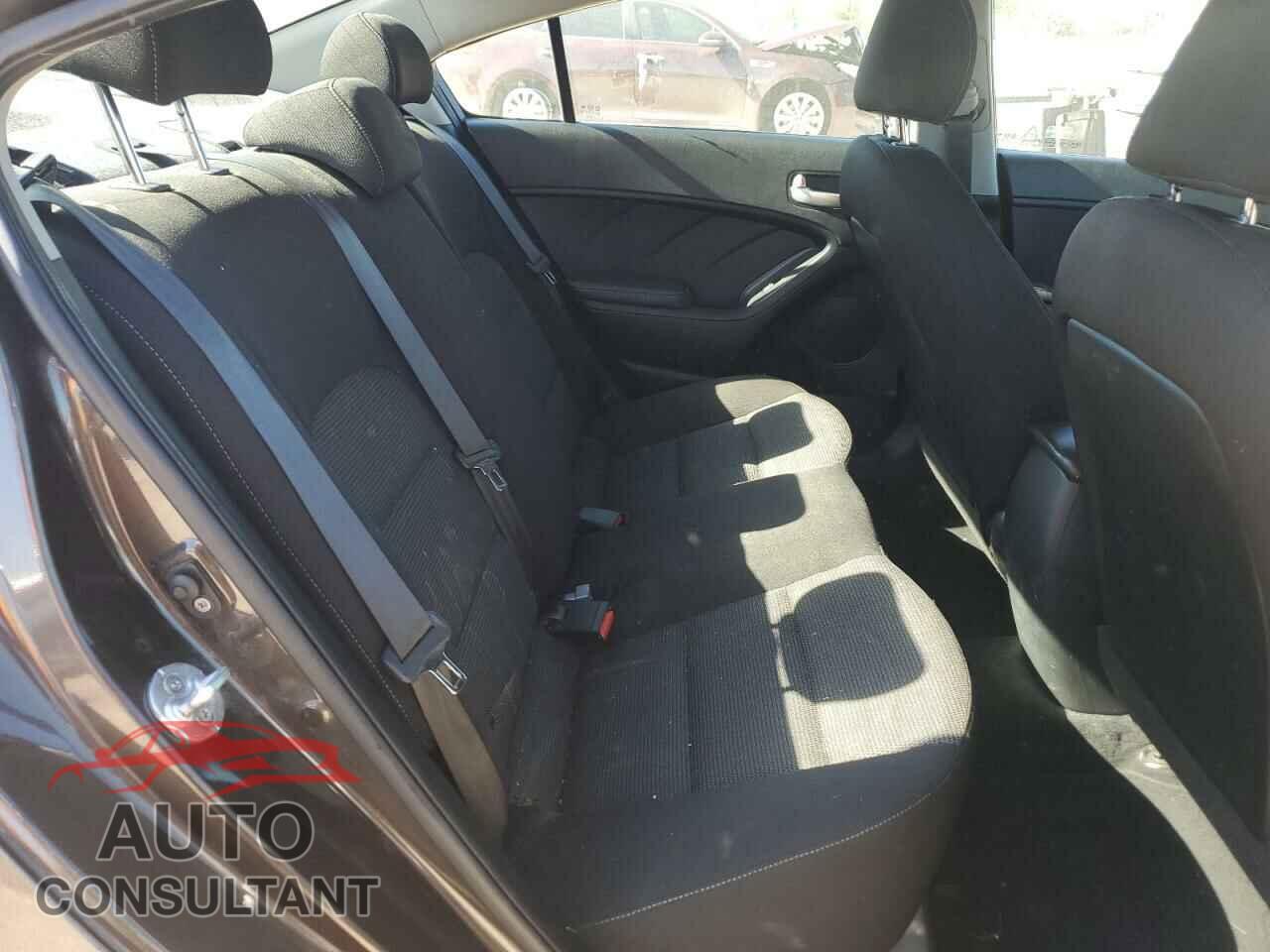 KIA FORTE 2017 - 3KPFK4A71HE080628