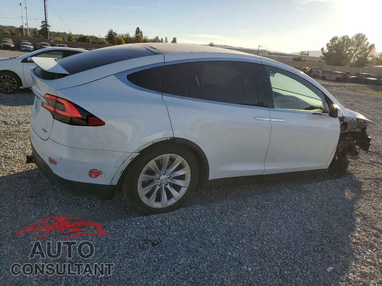 TESLA MODEL X 2017 - 5YJXCDE26HF078870