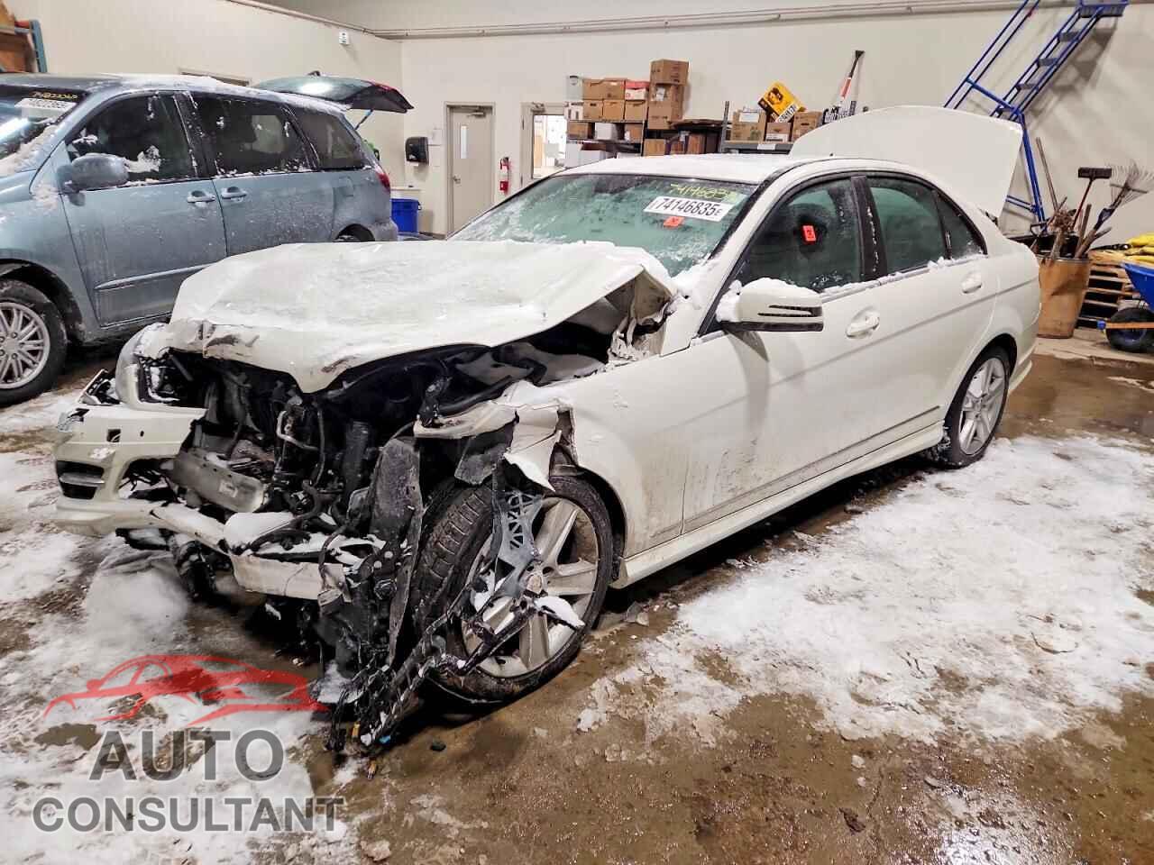 MERCEDES-BENZ C-CLASS 2011 - WDDGF8BB7BA520340