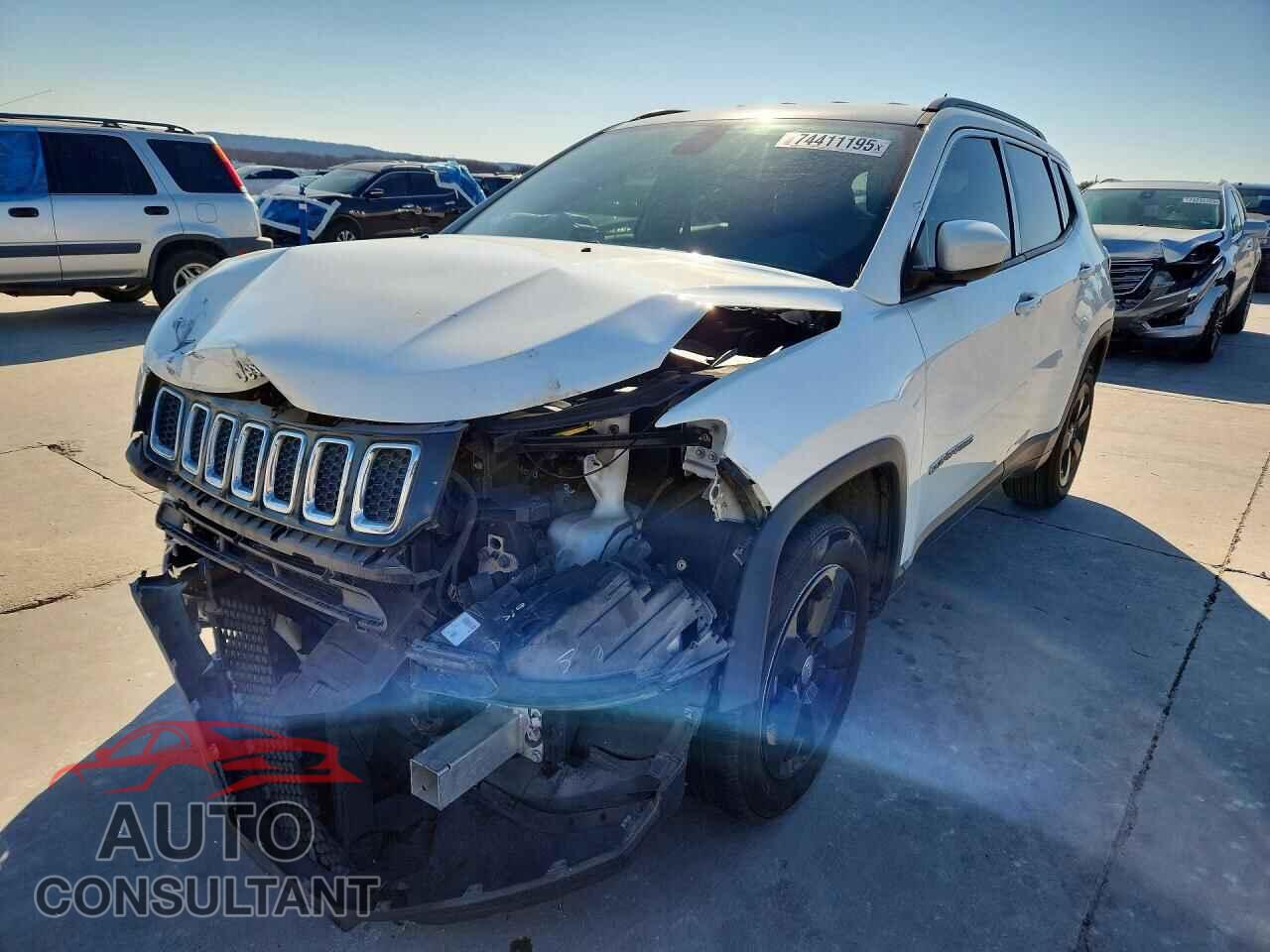JEEP COMPASS 2018 - 3C4NJCBB3JT108734
