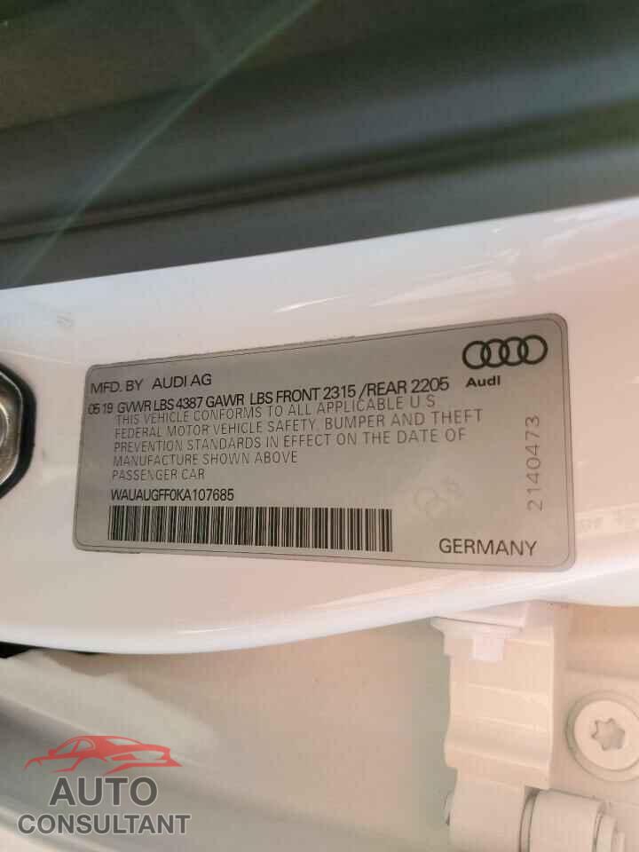 AUDI A3 2019 - WAUAUGFF0KA107685
