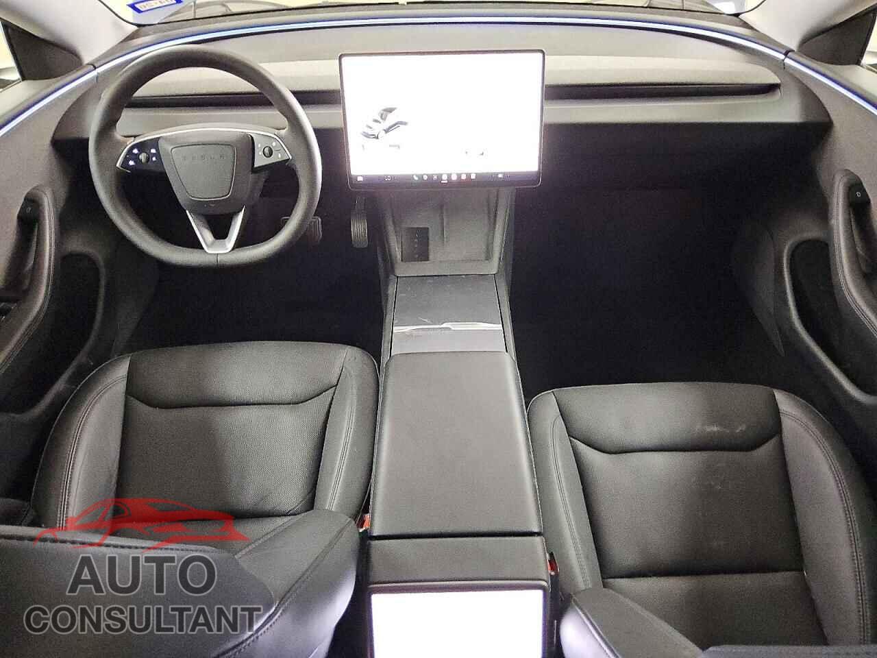 TESLA MODEL 3 2024 - 5YJ3E1EA4RF748433