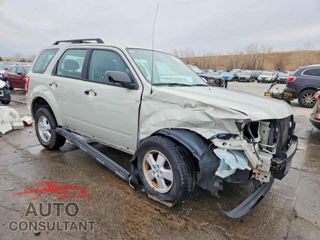 FORD ESCAPE 2009 - 1FMCU02749KB29920